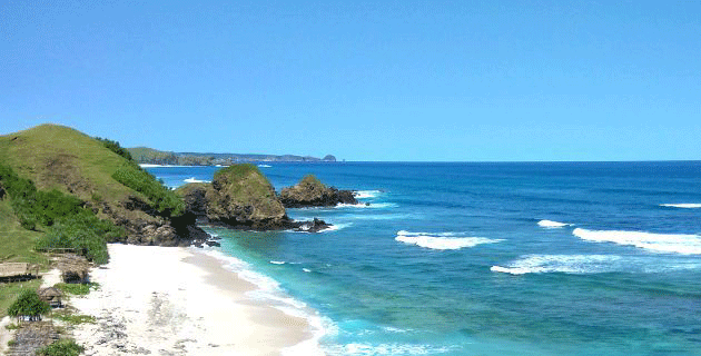 Menikmati Keindahan Pantai Senggigi Lombok